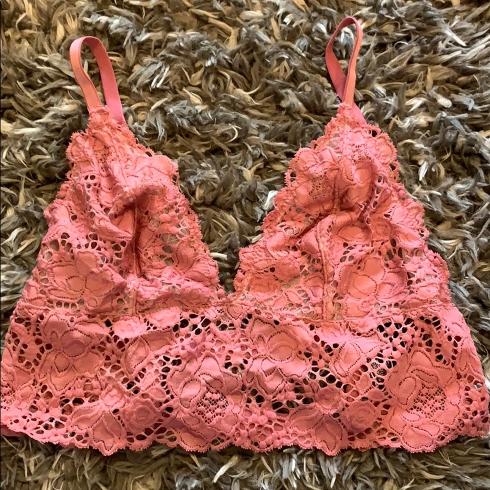 Pink Lace Vs Bralette